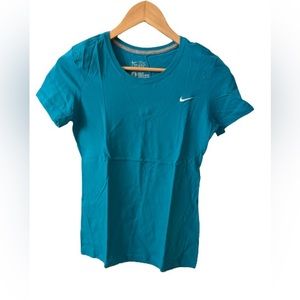 Vintage Nike Tee Shirt Blue Slim Fit, The Athletic Dept. size Small